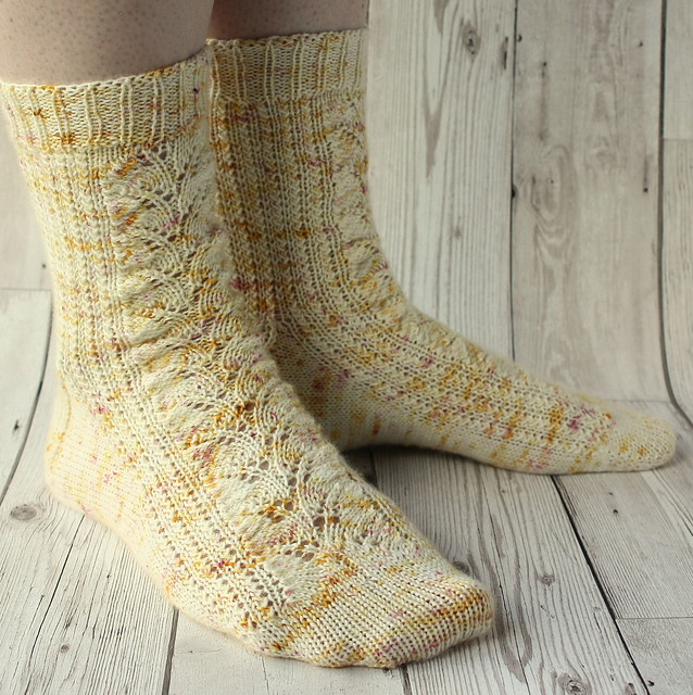 Susurration Socks