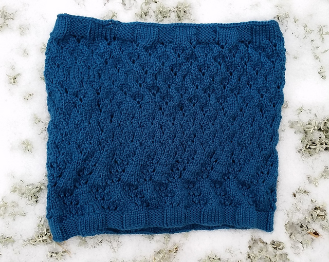 Abraham Lake Cowl
