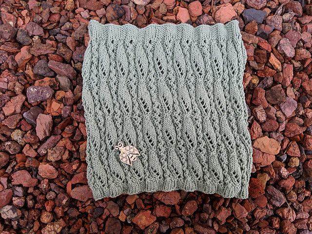 Prairie Sage Cowl