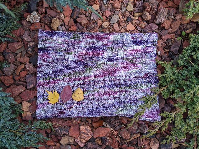 Shield Amethyst Cowl
