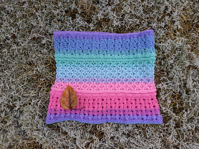 Rockies Rainbow Cowl
