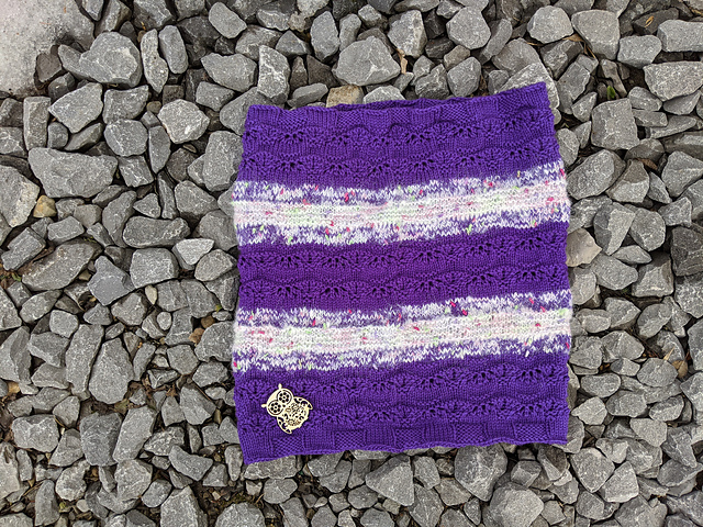 Rundle Peaks Cowl
