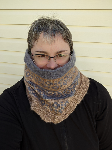 Trinda Cowl