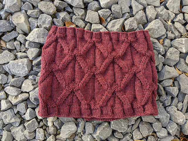 Treow Cowl