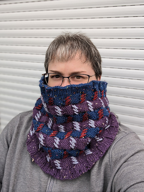 Strecende Cowl