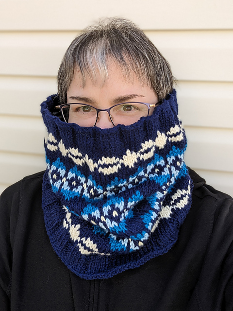 Gecele Cowl