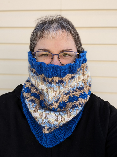 Caelda Cowl