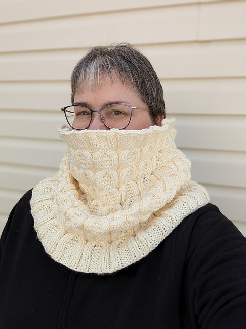Gellet Cowl