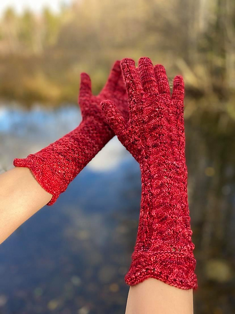 Daenerys gloves