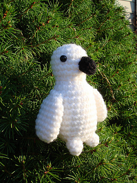 Little Amigurumi Snowy Owl