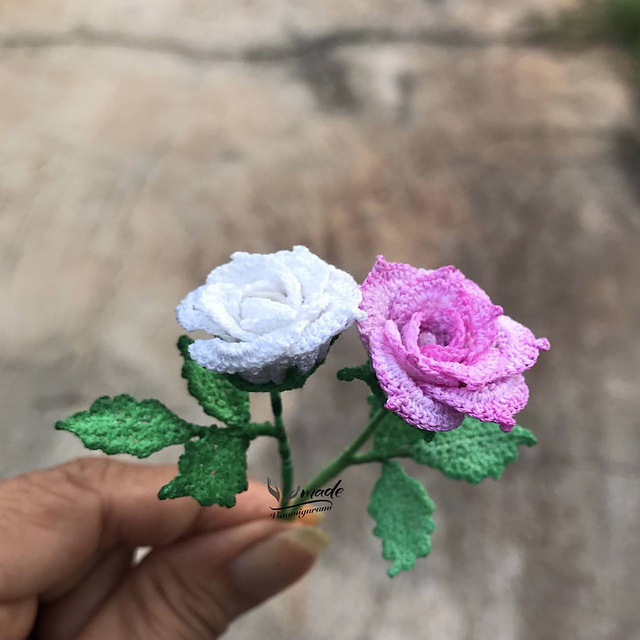 Miniature crochet Rose