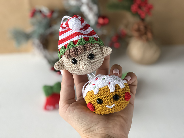 Christmas Elf, Gingerbread and Bell