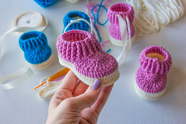 Baby booties Moccasins