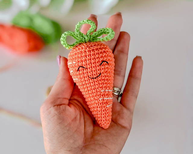 Easy Amigurumi Carrot