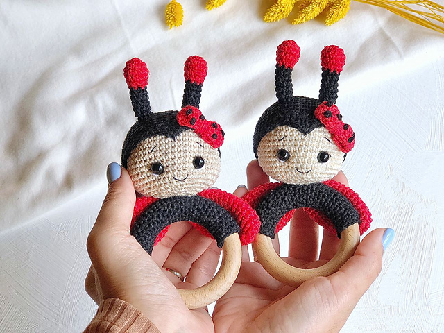 Ravelry: Ladybug Rattle Toy / Teether pattern by Vinera Eyer