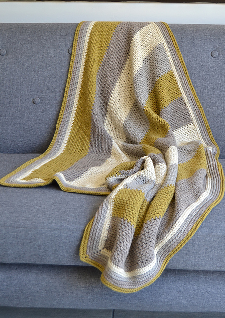 P 91 Danika's Moss Stitch Baby Blanket