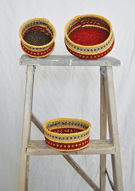P63-African Stacking Bowls