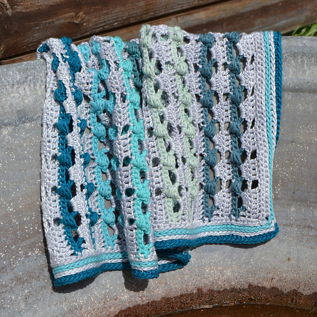 Hand Towel in Bead Stitch