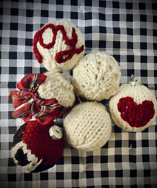 Basic Christmas Tree Bauble