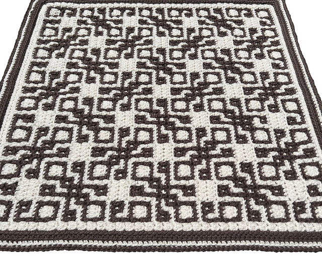 TWISTY KNOTTY Blanket