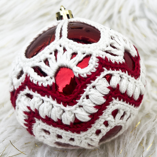 CHRISTMAS JEWELS Bauble 2