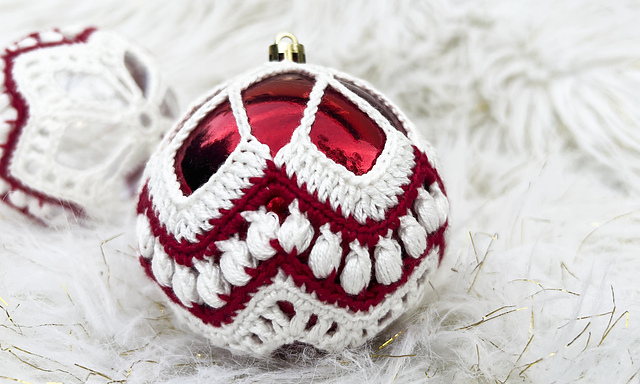 CHRISTMAS JEWELS Bauble 3
