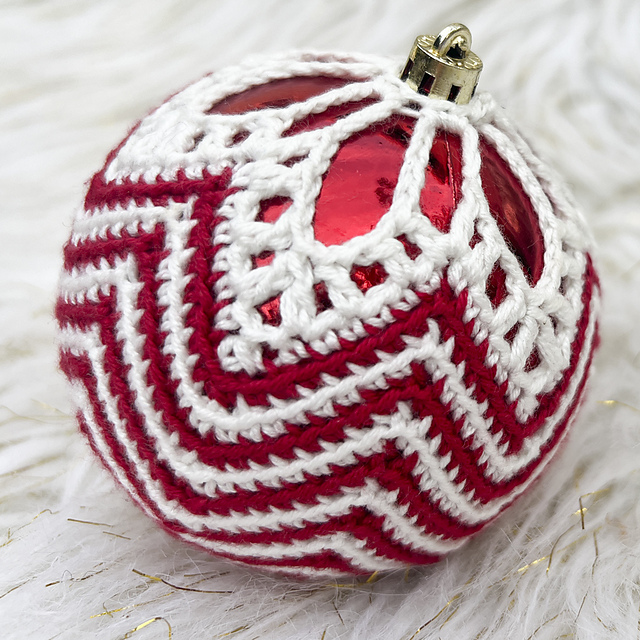 CHRISTMAS JEWELS Bauble 4