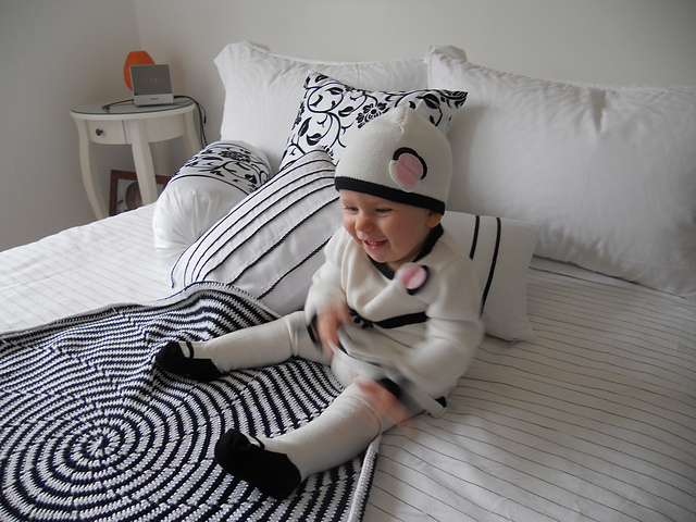 Spiral Baby Blanket Nbr 1