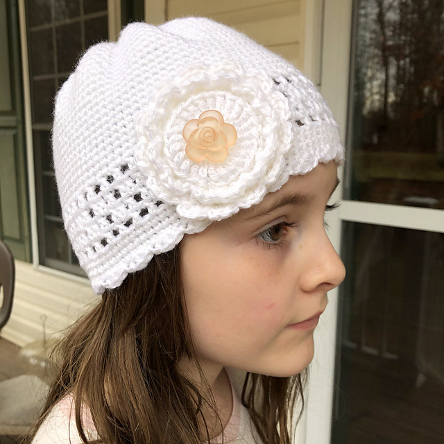 Hat with Openwork Border