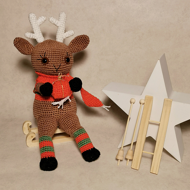 Nina the Christmas Deer