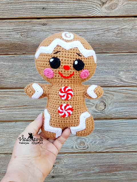 doll Gingerbread Boy amigurumi
