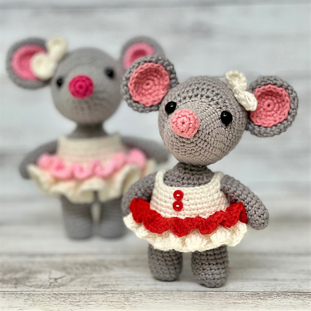 Ravelry: Amigurumi Mouse Suzy pattern by Vivian Khoo