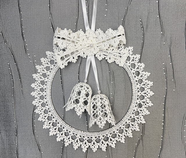 Crocheted Christmas Wreath