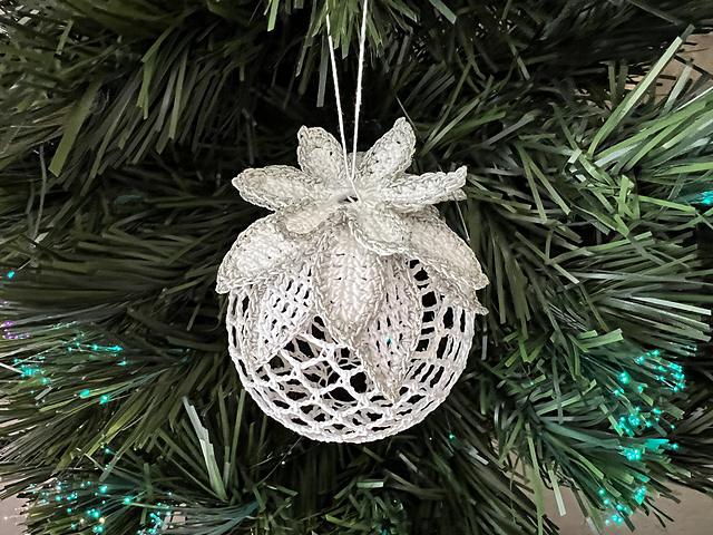 Ball Ornaments with Flower