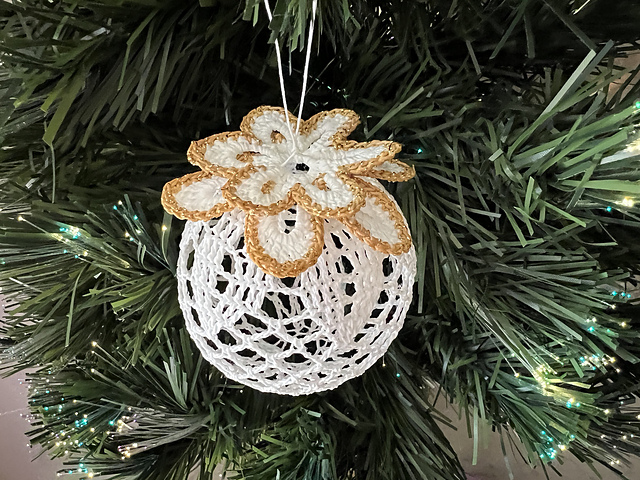 Ball Ornaments with Flower