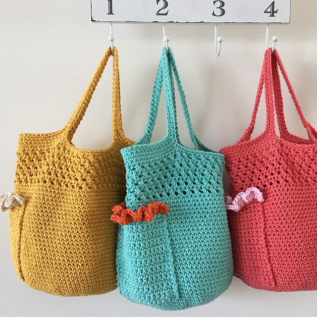 Crochet bag RUFFLES