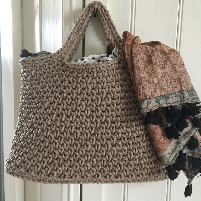 Crochet bag BACK TO BASIC