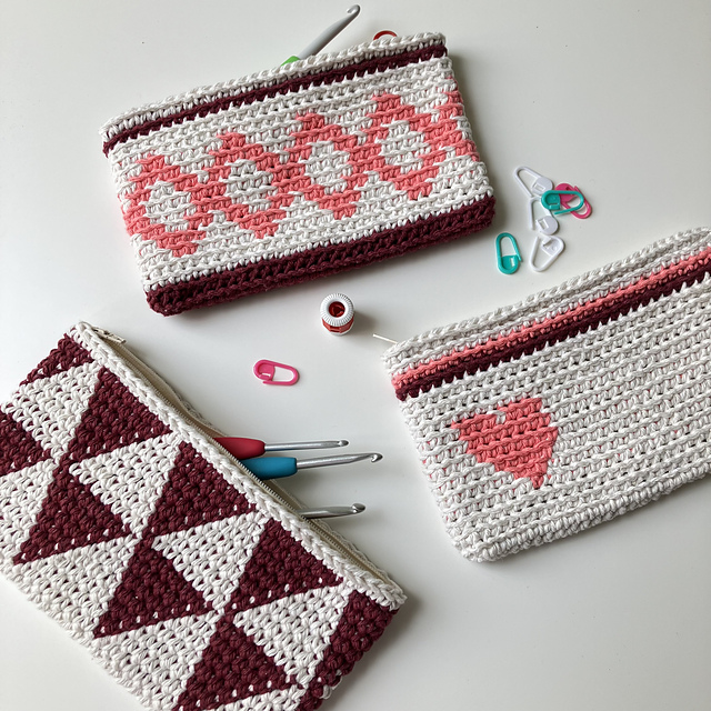Pouch 3 Times Tapestry