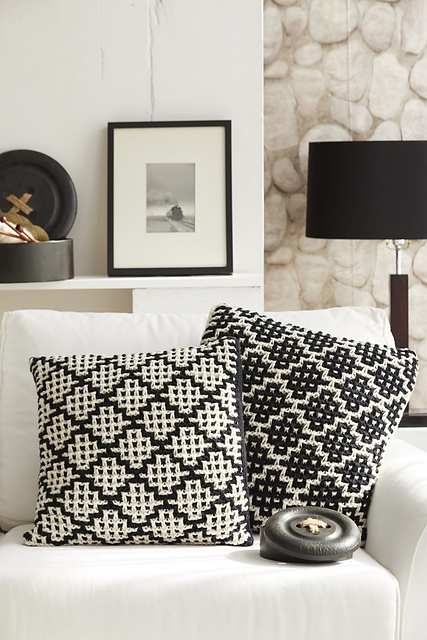 #08 Mosaic Pillows