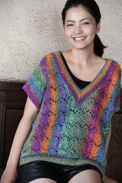 V-Neck Pullover