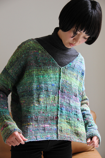 V-Neck Pullover
