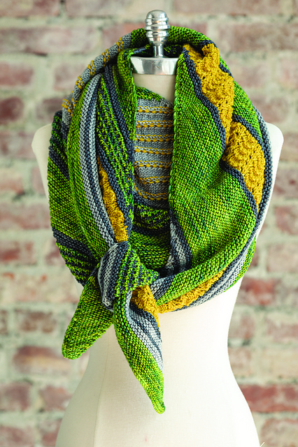 #08 Offset Triangle Shawl