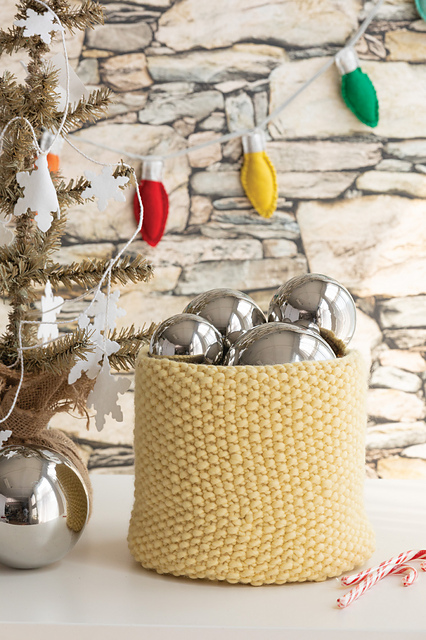 Seed- Stitch Basket