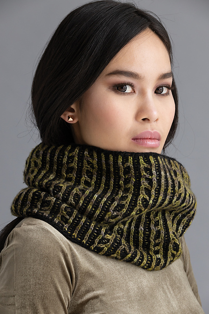 #16 Brioche Cowl