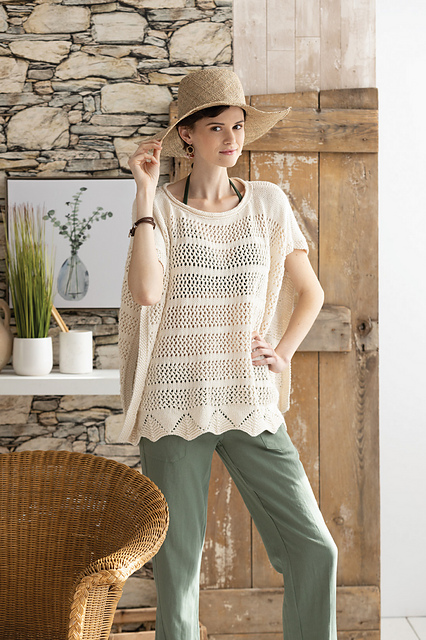 #05 Lacy Poncho
