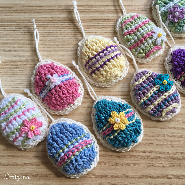 Charming Egg Motif