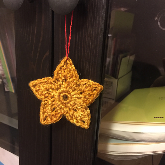 Ravelry: Rustic Star Ornament pattern by Amy Lynn Yarbrough