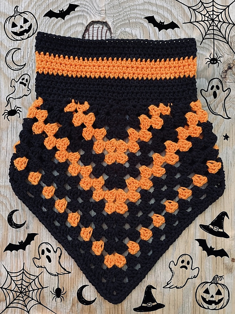 Granny Triangle Cowl