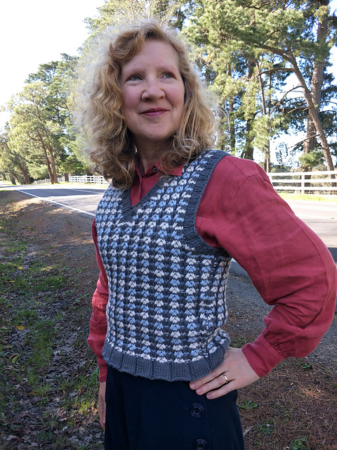 Yarra Road Vest