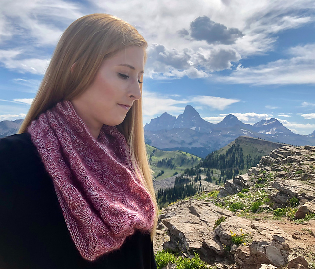 Mount Moran Lace Cowl